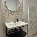 Cosy Vue à 50 M De La - Refait à Neuf Et Climatisé Appartamento