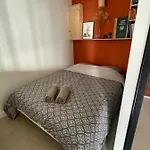 Cosy Vue à 50 M De La - Refait à Neuf Et Climatisé Appartamento *