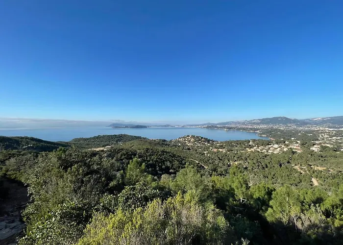 Cosy Vue à 50 M De La - Refait à Neuf Et Climatisé Apartamento Le Pradet