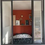 Cosy Vue A 50 M De La - Refait A Neuf Et Climatise Le Pradet