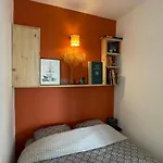 Cosy Vue A 50 M De La - Refait A Neuf Et Climatise Apartment *