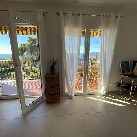 Apartment Cosy Vue A 50 M De La - Refait A Neuf Et Climatise *