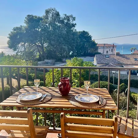 Cosy Vue A 50 M De La - Refait A Neuf Et Climatise