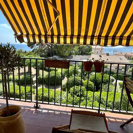 Apartment Cosy Vue A 50 M De La - Refait A Neuf Et Climatise