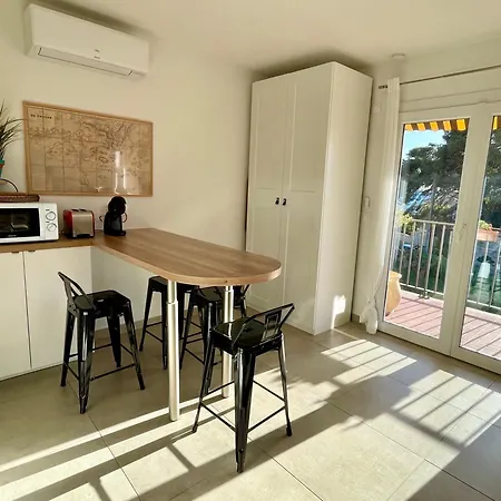 Apartment Cosy Vue A 50 M De La - Refait A Neuf Et Climatise